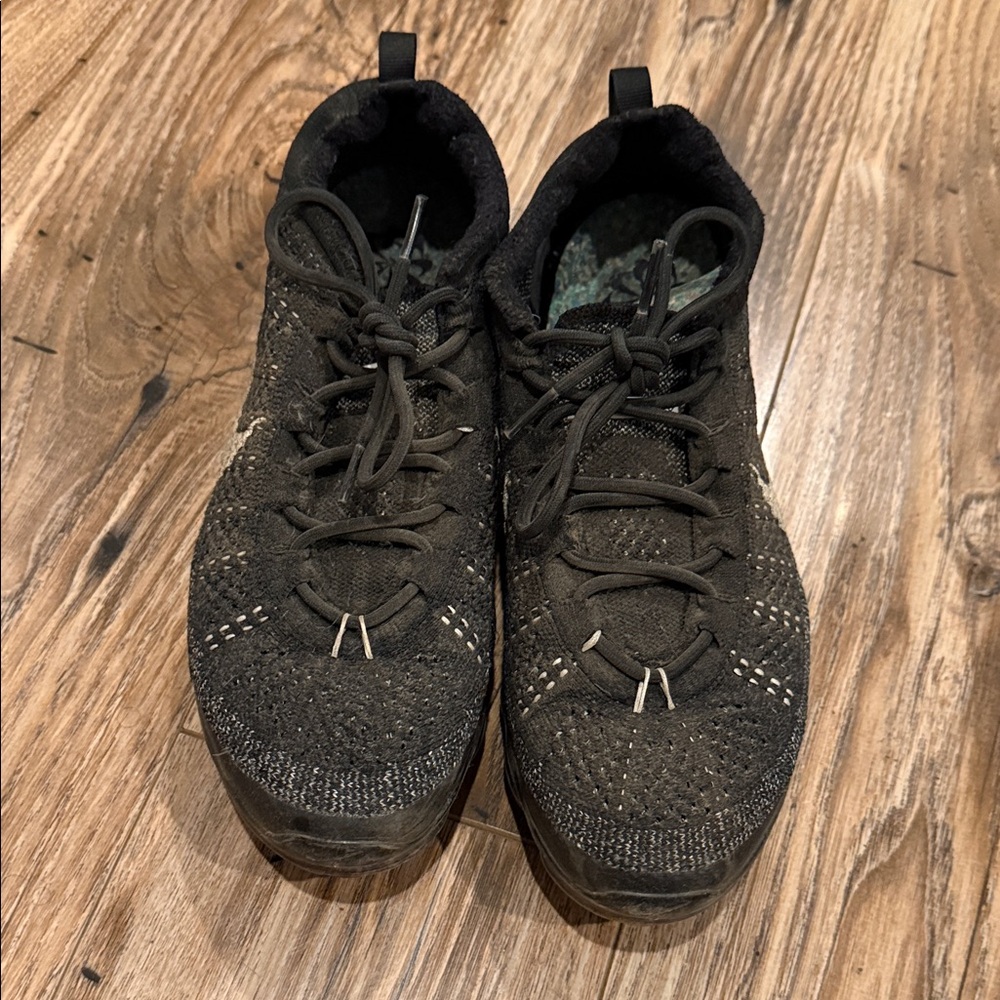Nike Vapor Max Knit Sneakers